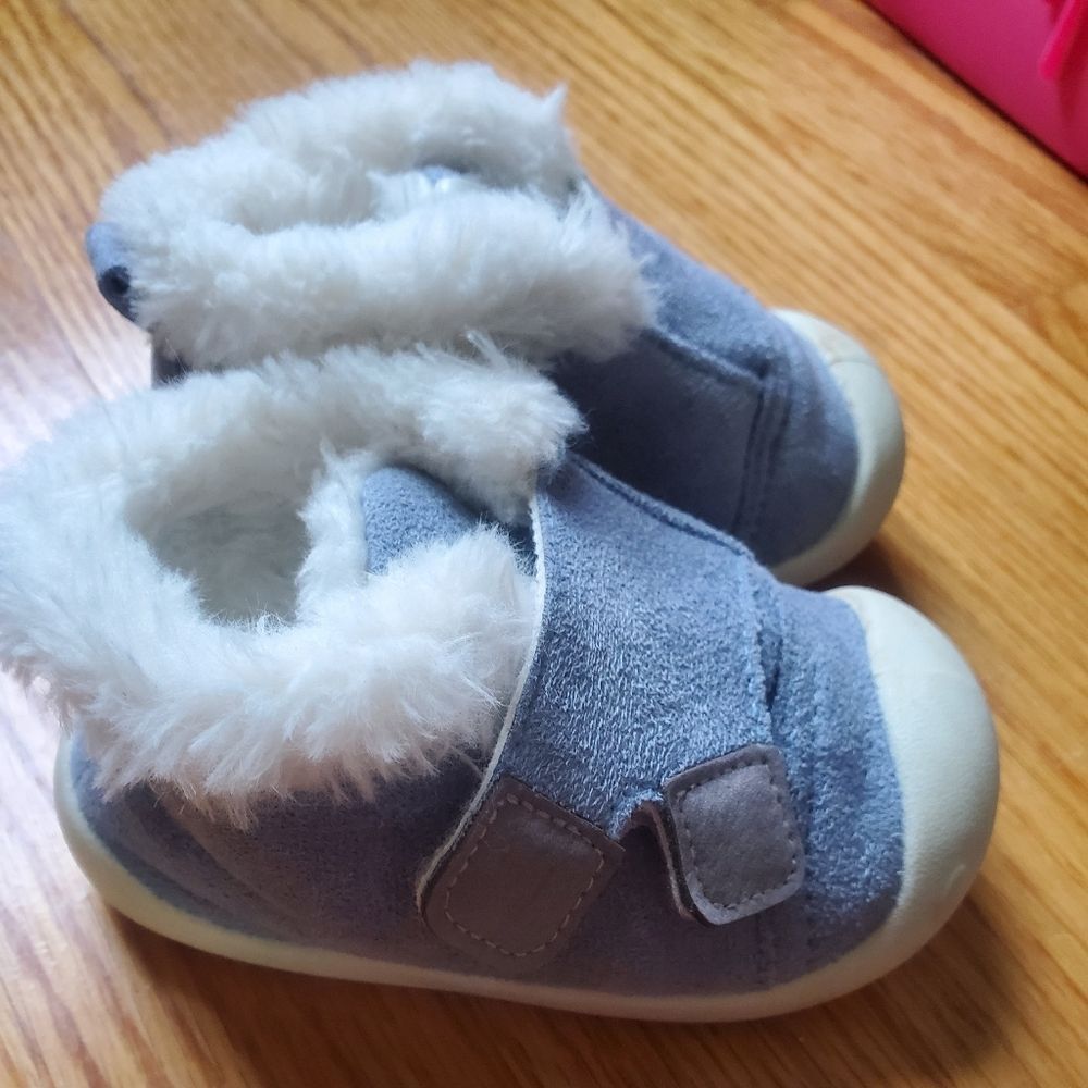 Vigny Honey baby shoes gray/white faux fur, size 6-12M